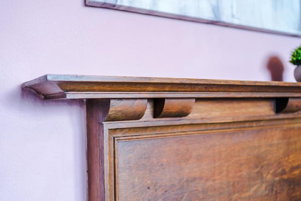 Pink Palace - Central Apartment Chester Luaran gambar